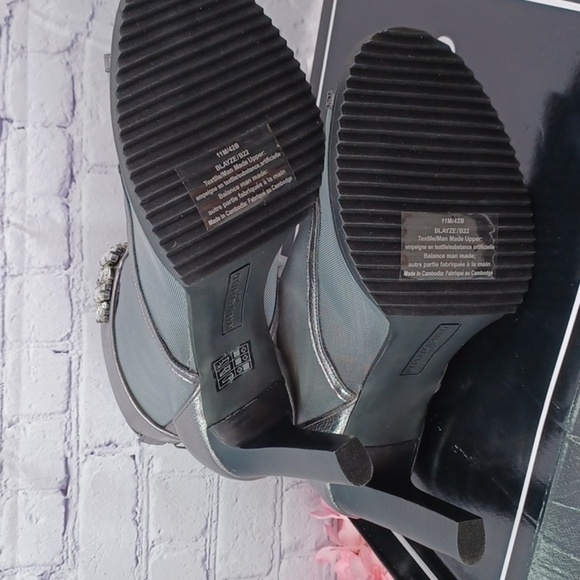 Karl Lagerfeld Blayze Peep Toe NIB - Picture 8 of 14